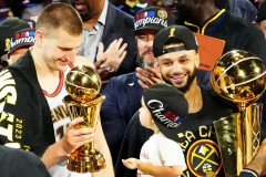 勒布朗·詹姆斯湖人退役巡演：传奇落幕之路