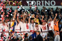 足球替补逆袭：欧冠28分钟传射双响，绝平赛事成就传奇时刻